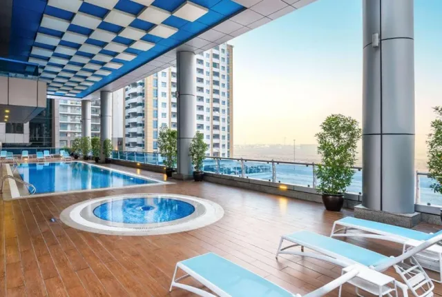 Radisson Beach Resort Palm Jumeirah