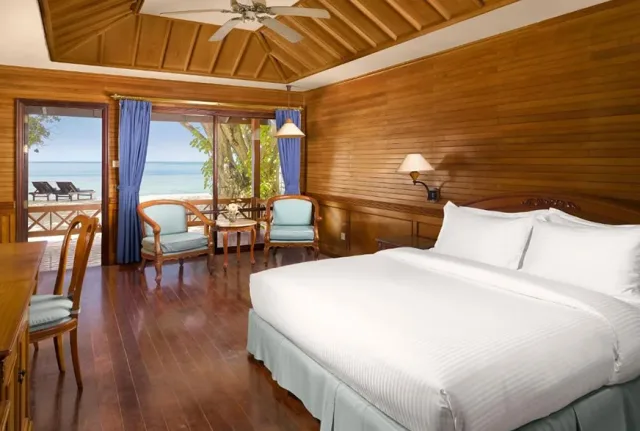 Royal Island Resort & Spa (photo 3)