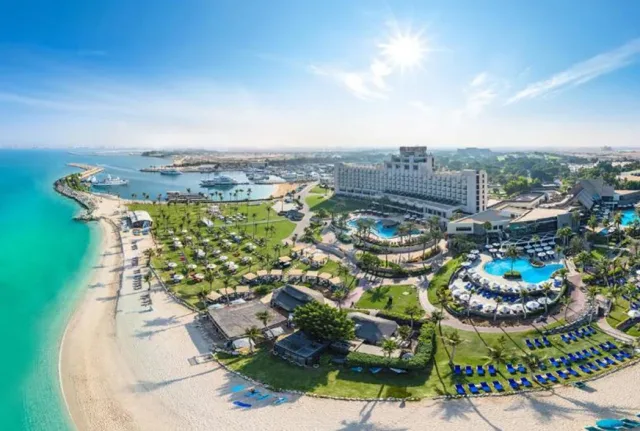 JA BEACH HOTEL (photo 3)